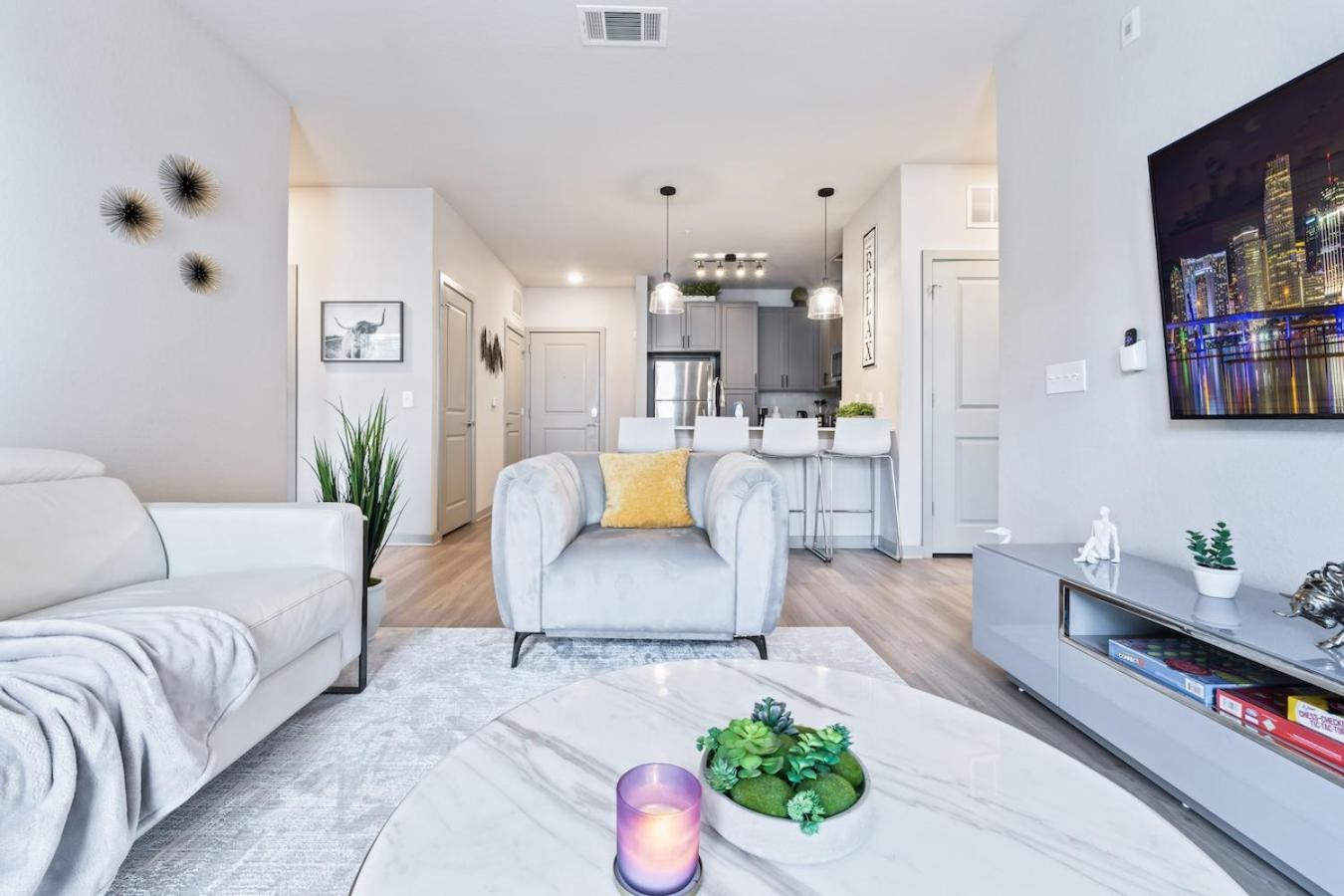 Tropicana Field 2 Bed In Dwtwn With Free Parking Appartement Sint-Petersburg Buitenkant foto