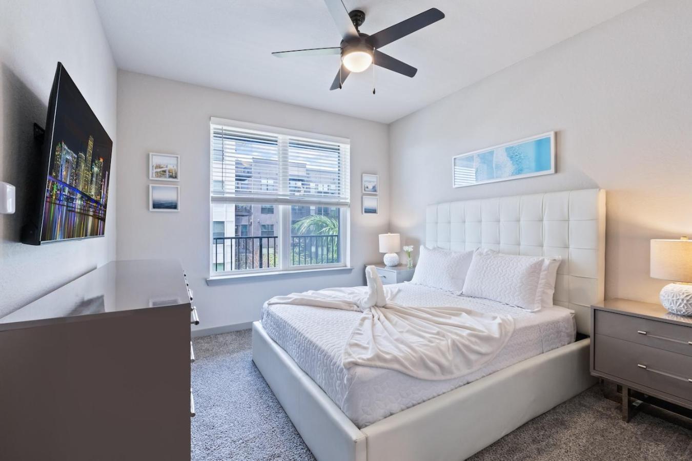 Tropicana Field 2 Bed In Dwtwn With Free Parking Appartement Sint-Petersburg Buitenkant foto