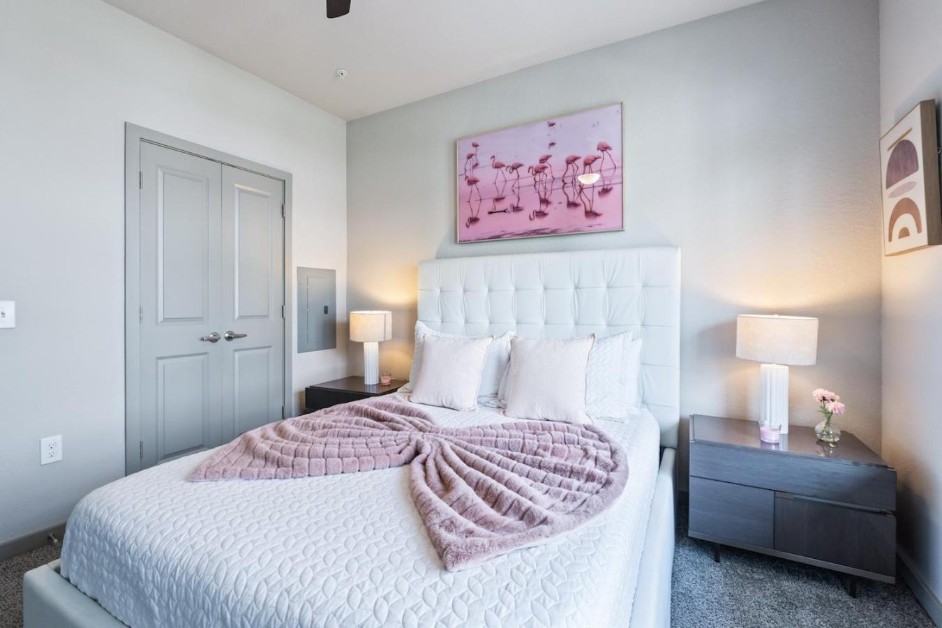 Tropicana Field 2 Bed In Dwtwn With Free Parking Appartement Sint-Petersburg Buitenkant foto