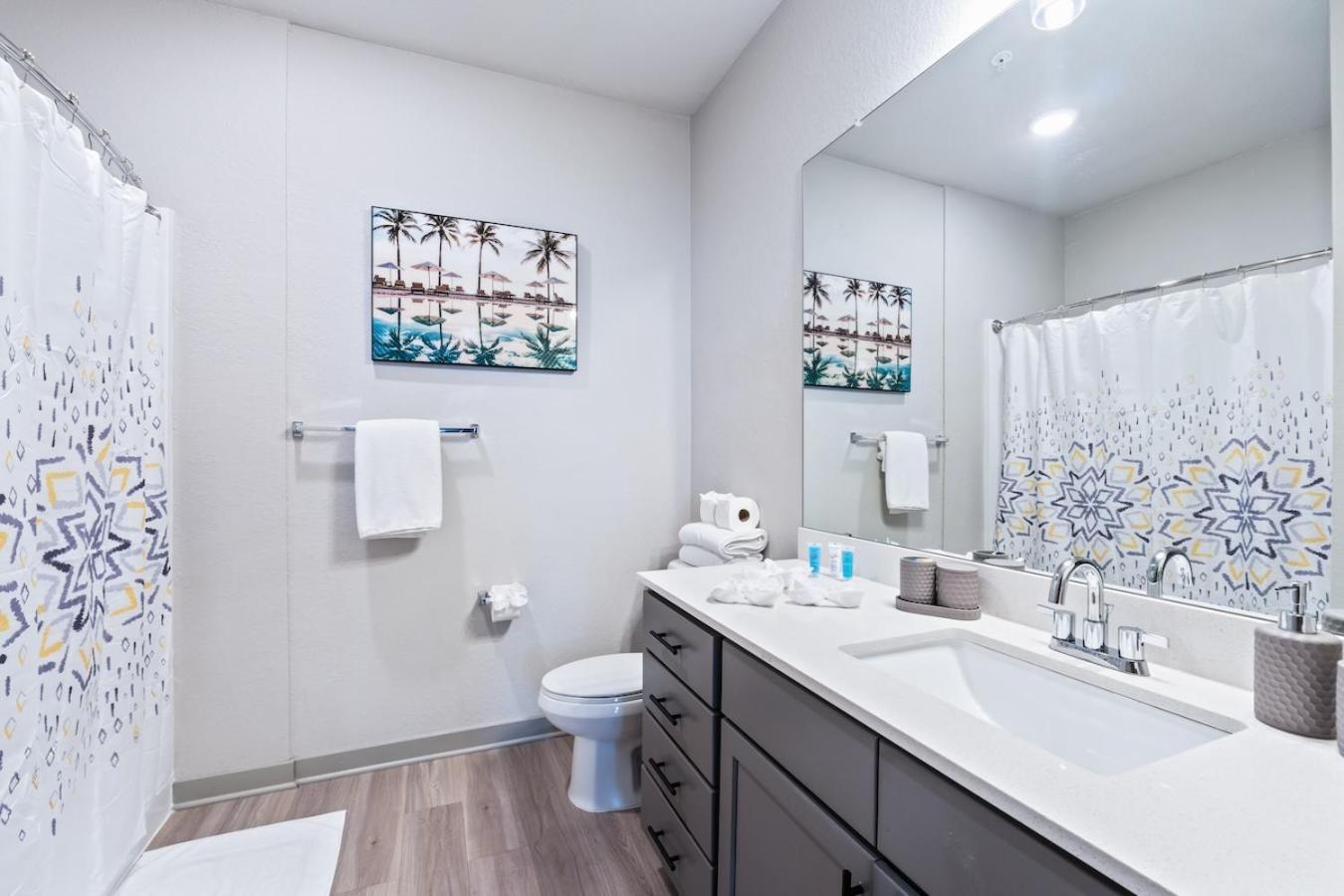 Tropicana Field 2 Bed In Dwtwn With Free Parking Appartement Sint-Petersburg Buitenkant foto