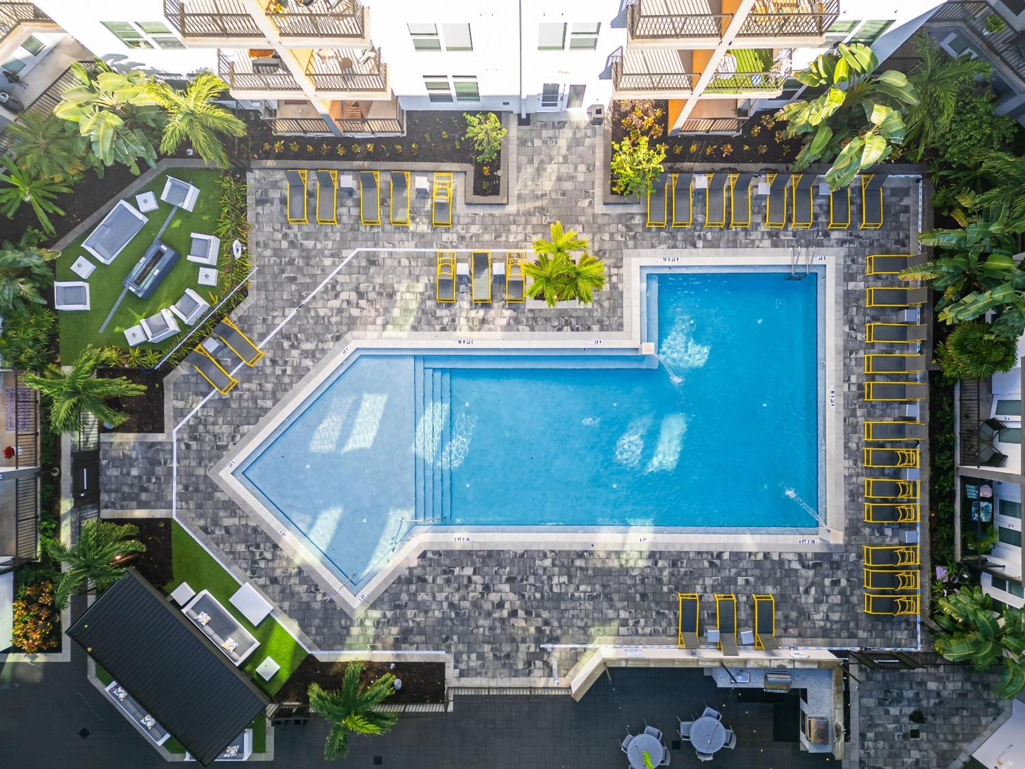 Tropicana Field 2 Bed In Dwtwn With Free Parking Appartement Sint-Petersburg Buitenkant foto